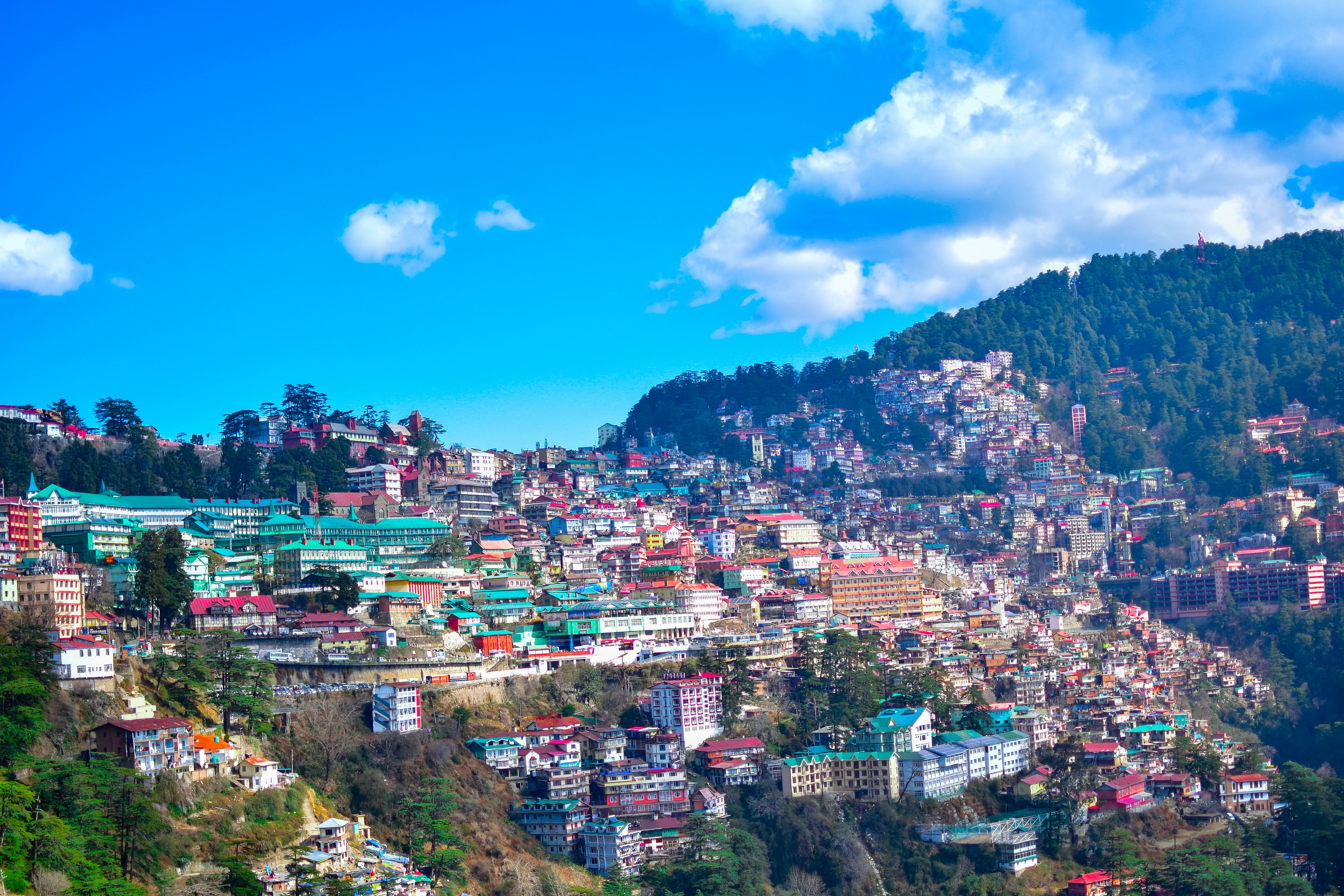 black-cloth-person-in-snow-at-shimla