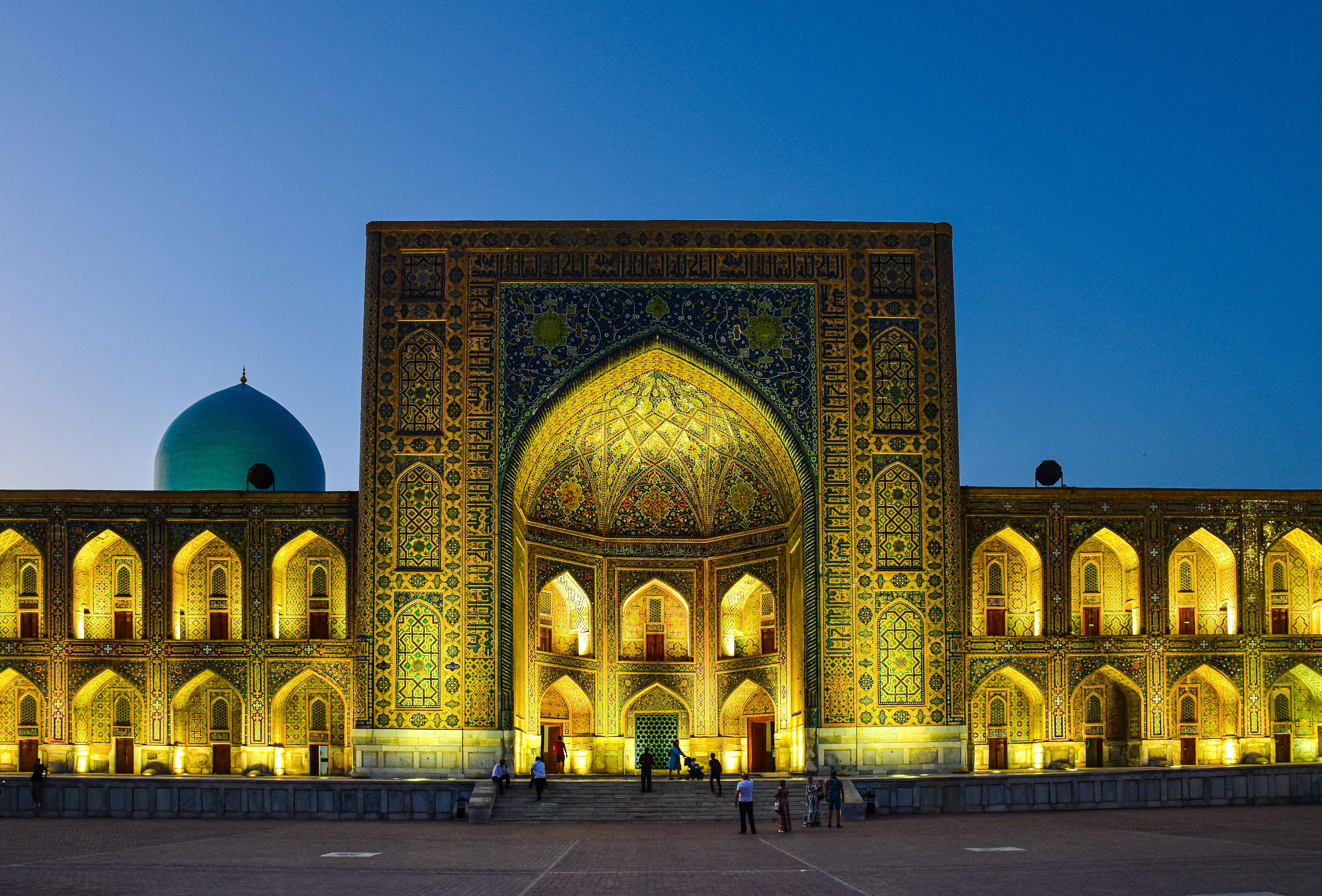 Bibi-Khanym-Mosque